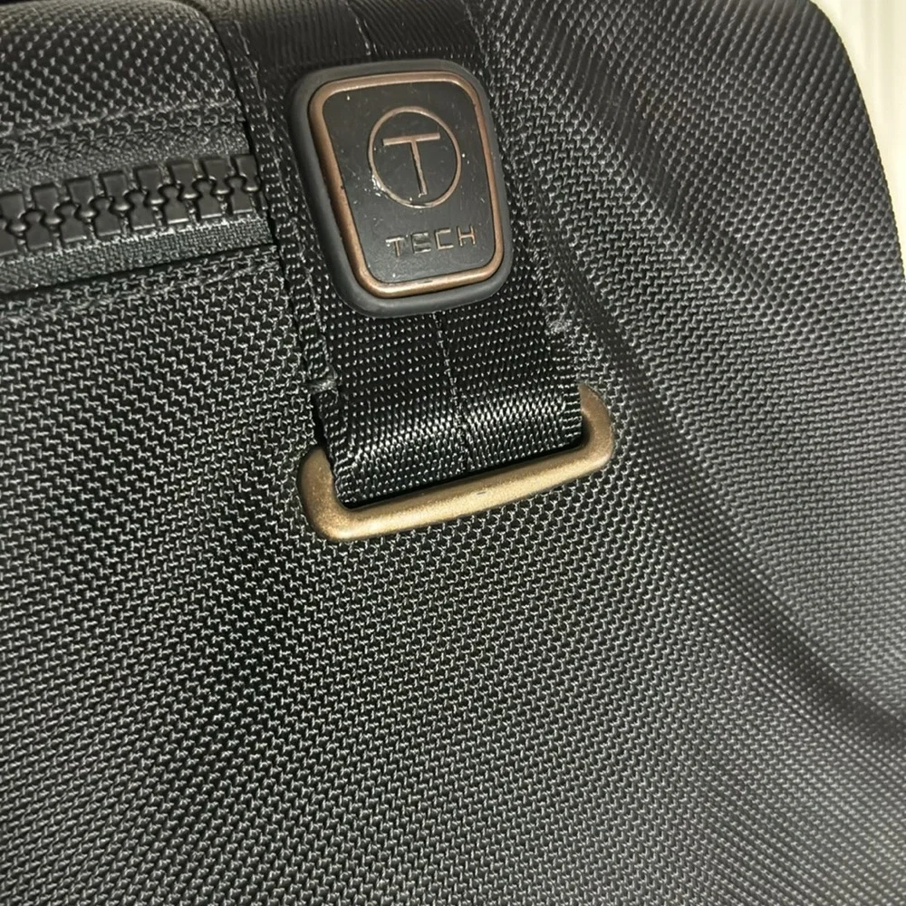 Tumi T-Tech Laptop Bag - Picture 6 of 16